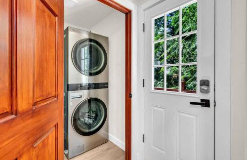 Lakefront Retreat for 6 with Stunning Views Sauna - Foto 18