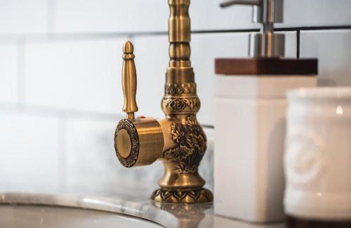 The West End Loft - 5* Retreat - Private Parking! - Foto 26