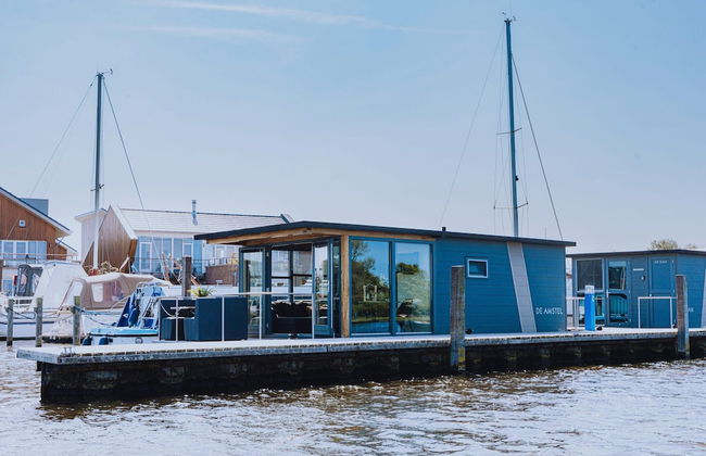 Cozy Houseboat at the Edge of the Marina - Foto 21