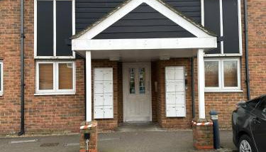 Lakeside apartment with FREE parking / M25 - Foto 2