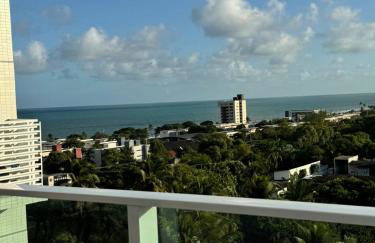 Arretado de bom ! A 250 m da praia de Boa Viagem, 3 km do aeroporto, próximo aos shoppings, com WI-FI 560 Mbps, coworking, piscina e academia - Foto 4