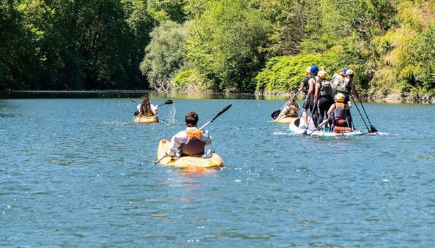 Descendo o rio Oria de caiaque
