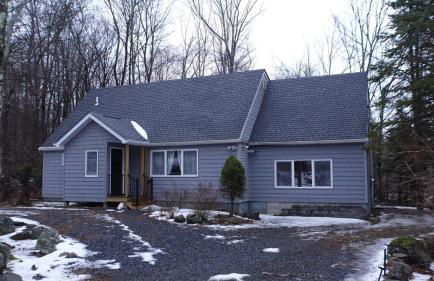 Secluded Forest Escape with Game Room, Hot Tub and Fire Pit - Foto 14