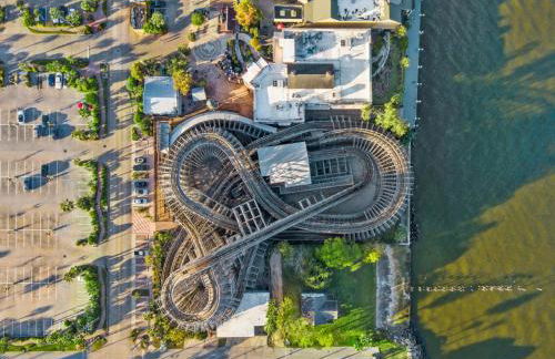 Cozy cottage in the heart of Kemah close to the boardwalk and bay - Foto 4