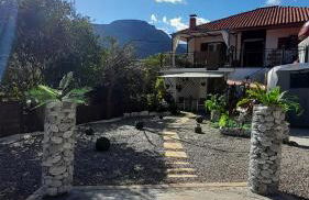 George house - Photo 1