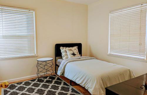 Entire House,Convinient location in Los Angeles , near Universal, Hollywood, Pets Friendly, Free WIFI - Foto 25