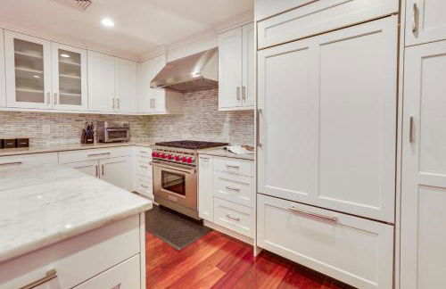 Hudson River Views Briarcliff Manor Home with Deck - Foto 9