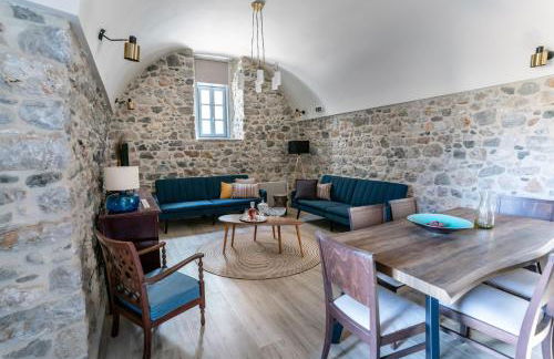 ENGLEZENA'S GUESTHOUSE - Photo 28