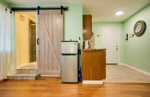 Soothing Studio with Lush Views 2 Mi to Beach! - Foto 16