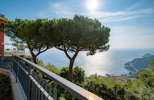 Giardino, Piscina e Posto Auto - Relax con Vista Mare - Foto 14