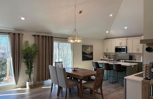 New Home Minutes to KCI Airport & Historic Weston - Foto 4