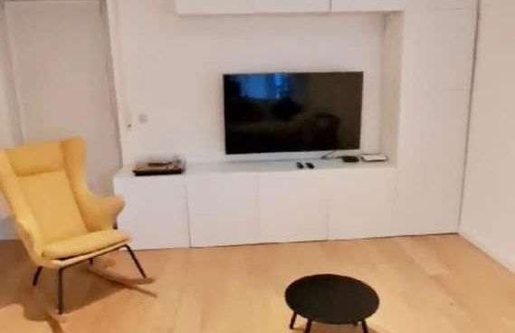 Bright 2 bedrooms flat w parking&balcont - Foto 11