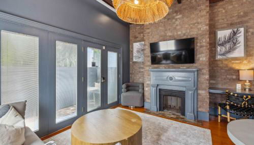 Beautiful Renovated Apartment One Block from King - Foto 2