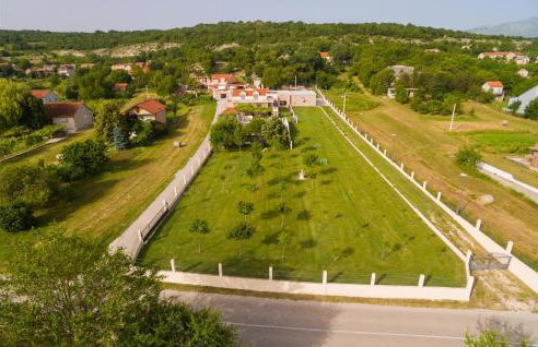 Amazing Apartment In Obrovac Sinjski - Foto 17