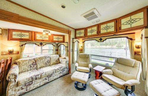 Family Fun on Ruby Creek Cusick Hideaway with Dock - Foto 13