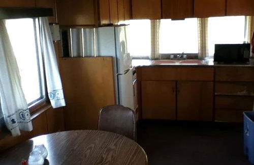 Rustic Cabin Beside the Great Sacandaga Lake in Northville, New York - Foto 8