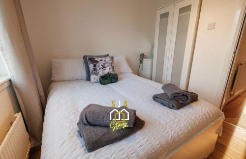 Mackie Residence - SJA Stays - 3 Bed Apartment with parking - Foto 61