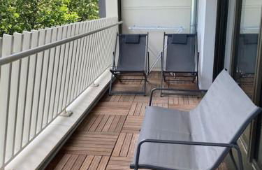 F2 neuf cosy et élégant avec terrasse, parking, WIFI - Foto 16