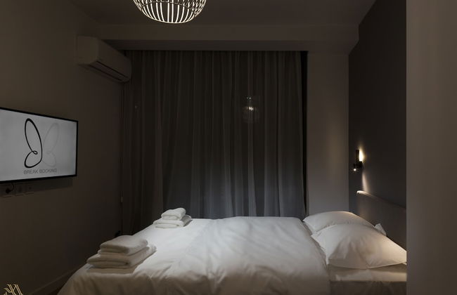 Elysium Boutique Apartments - Photo 7