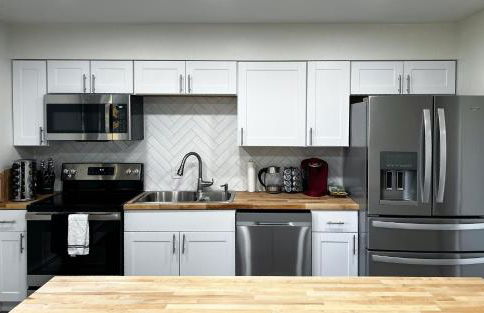 Anchorage midtown apartment- Wyoming 1 - Photo 6