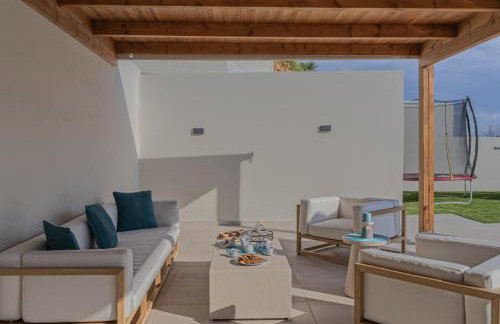 Elysian Villa 2 - With Private Pool - Photo 28