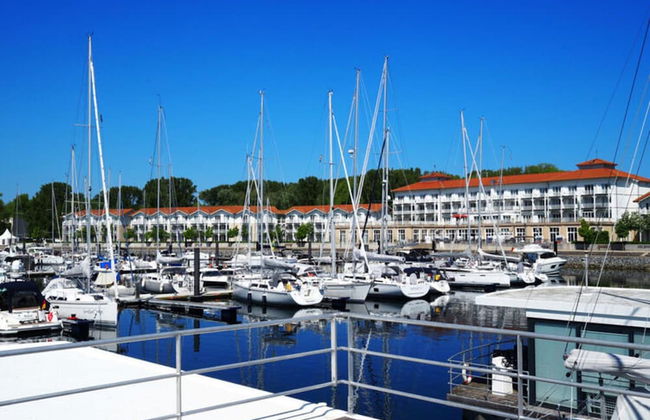 Hausboot in Boltenhagen - Photo 13