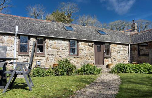 Idyllic Cornish cottage in the beautiful Lamorna valley - walk to pub & sea - Photo 1