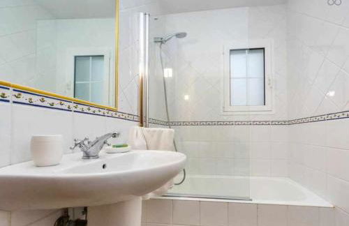 VILLA JARAMA - Elegante chalet cerca de la playa - Foto 17