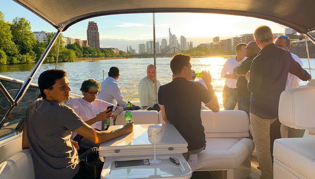 Yacht Tour in Frankfurt for up to 12 Guests - Photo 3