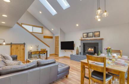 Royal Canoe by Avantstay Walk to the Shore + Private Yard - Foto 12