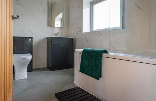 Great Orme- Seaside Cottage for 8 - Photo 17