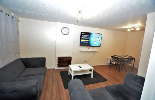 Spacious 3 Bedroom House in Beckton London - Foto 12
