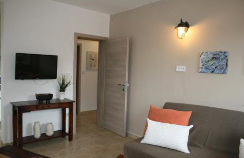 Apartments Suha Punta - Villa Babalonija - Photo 49