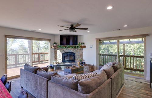 Ski, Hike and Fish Mtn-View Gem with Deck in Tuolumne - Foto 1