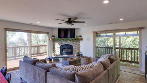 Ski, Hike and Fish Mtn-View Gem with Deck in Tuolumne - Foto 1