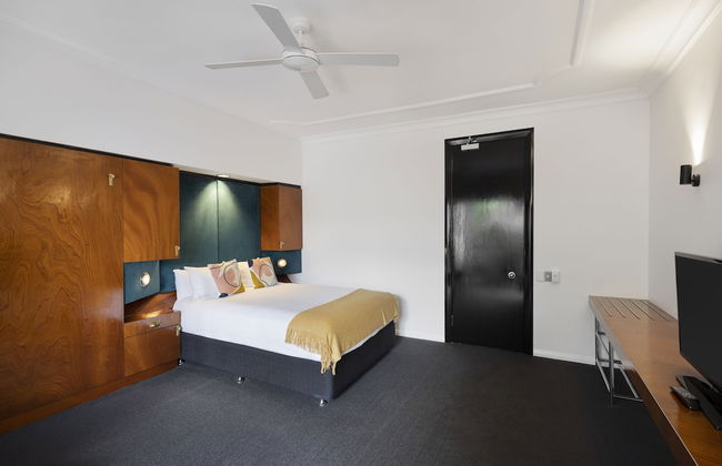 Regents Court Sydney - Photo 16