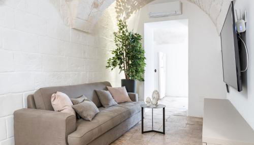 Palazzo Rapanà - Luxury Apt with hydromassage pool - Photo 5