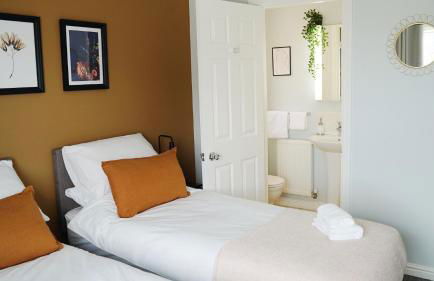 The Pavilion - Stunning, 4 Bedroom House with Free Parking - Foto 12