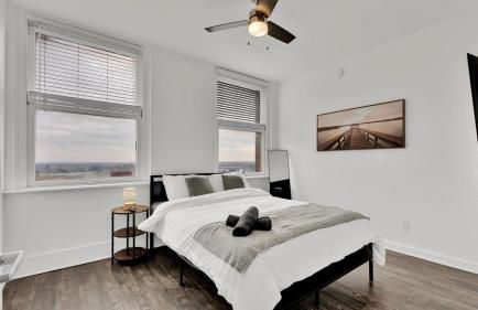 HEB703 Modern & Chic 2 Bedroom Condo Downtown Fort Worth, Free Parking, Walk to Convention Center - Foto 9