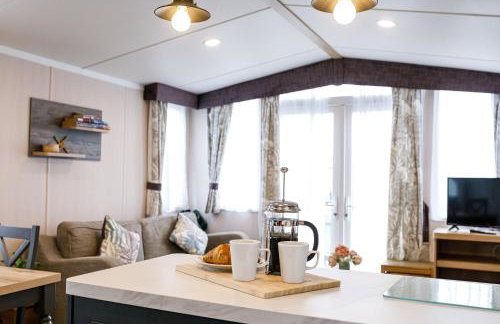 2Bed Whitley Bay Home - Free Parking, Close to beach & St Mary's Lighthouse - Photo 8