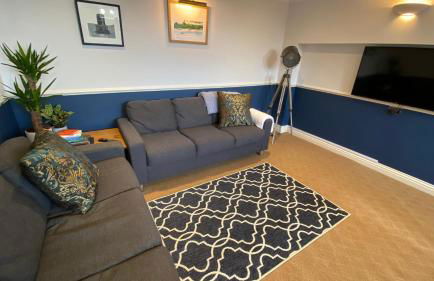 Spacious luxury flat in Swanage, close to beach with parking - Photo 13