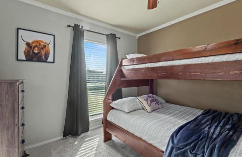 Red Door Hideaway 3BD Hot Tub Foosball - Foto 23