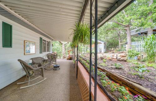 Lakefront Canadian Gem Fire Pit, Decks and Grills - Foto 27