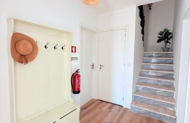 Moradia com escada e Jardim, Piscina Maio 2026 - Foto 8