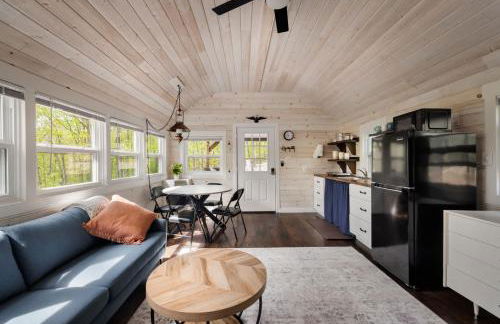 Tiny Cabin w Fire Pit Game Room and Dog Friendly - Foto 10