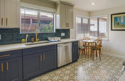 Stunning Bay-View Home in Kensington! - Photo 11