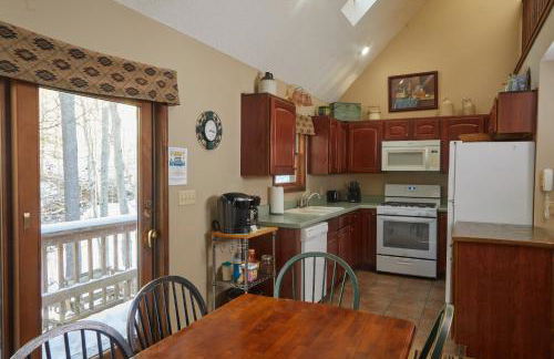 Rippling Waters close to Timberline ski slopes - Photo 12