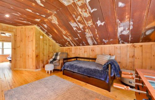 Peaceful Wine Country Cottage with Fire Pit in Olin! - Foto 12