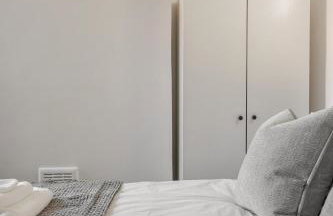 Modern 4 Bedroom House In Woodgreen - Foto 15