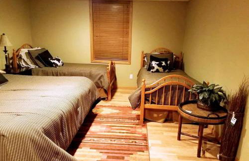 Cozy Family Accommodation for Five Guests in Montezuma, Iowa - Foto 5